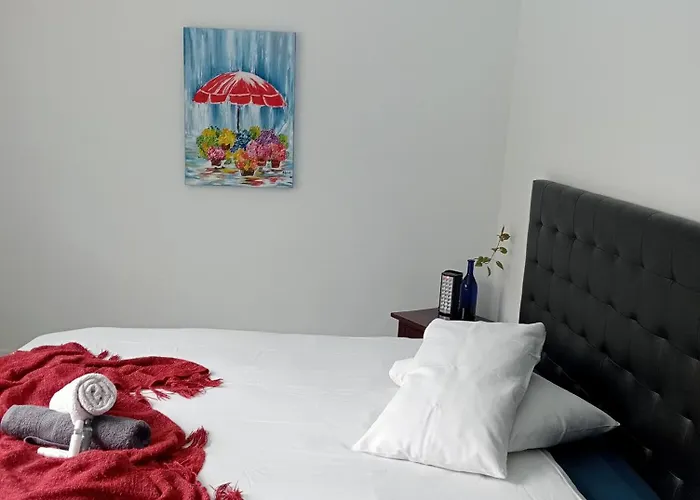 The Pool Cottage